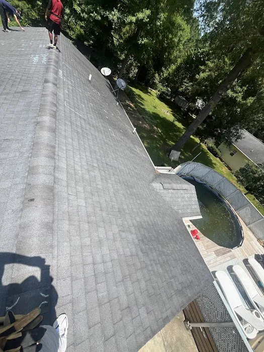 Acadian Roofing & Gutters Picture 1