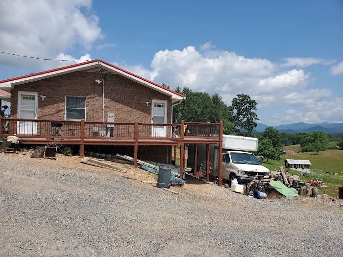 Squirrel Roofing LLC Picture 4