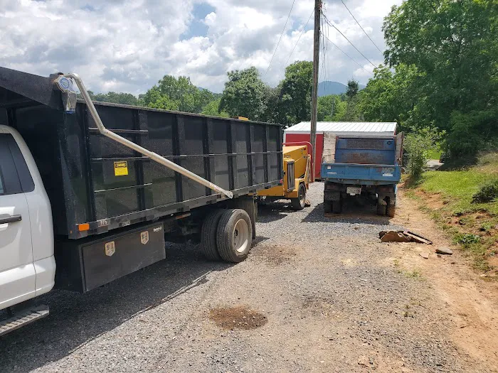 Squirrel Roofing LLC Picture 1