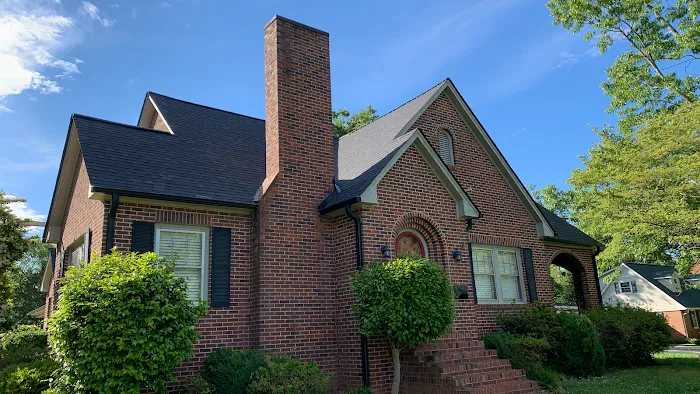 D Queen Roofing Picture 4