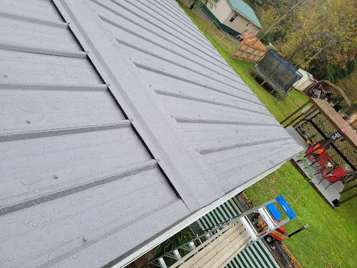 Red Fox & Son's Seamless Gutters Picture 10