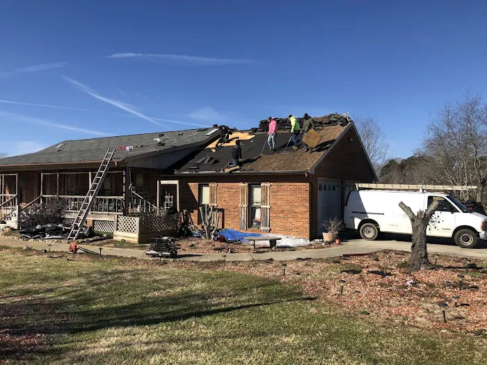 Sammy Waugh Roofing LLC Picture 7