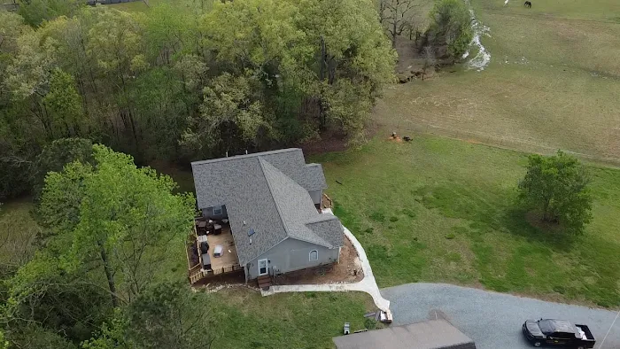 Starnes Exteriors Picture 5