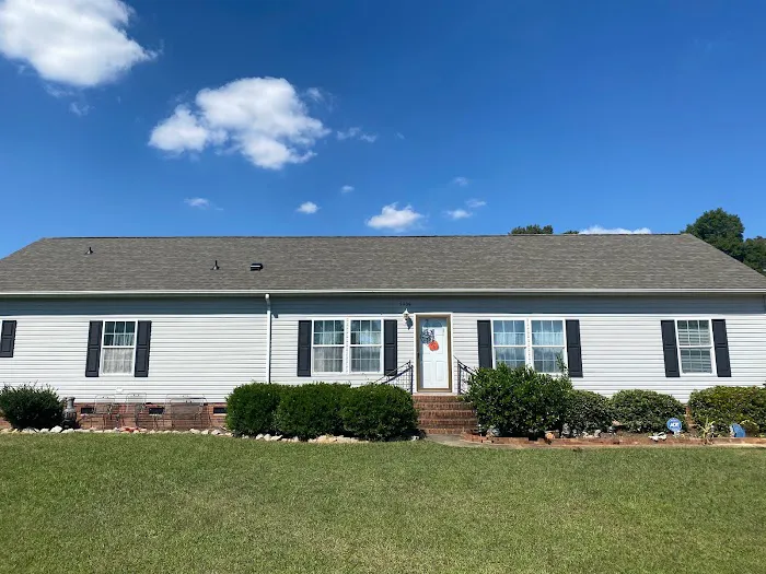 Starnes Exteriors Picture 3