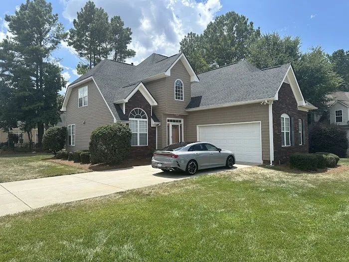 StormPros Roofing and Restoration Picture 1