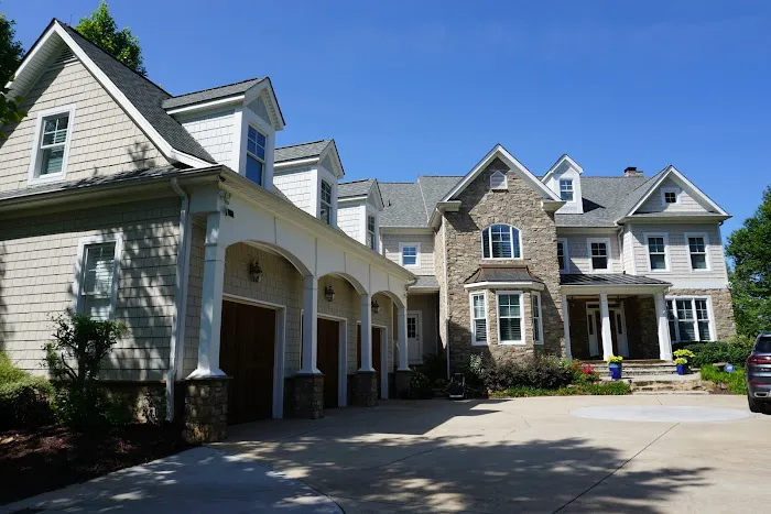 Philco Roofing & Remodeling Picture 8