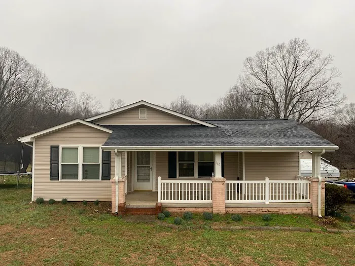 Philco Roofing & Remodeling Picture 9