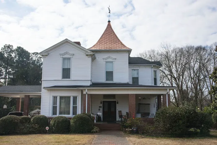 H & S Roofing & Gutter Company Picture 7