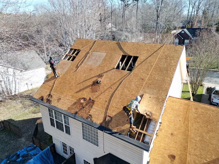 Well Krafted Roofing Picture 1