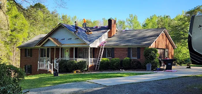 Vanguard Roofing Co Picture 2