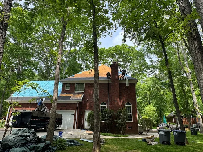 T CORP ROOFING Picture 4