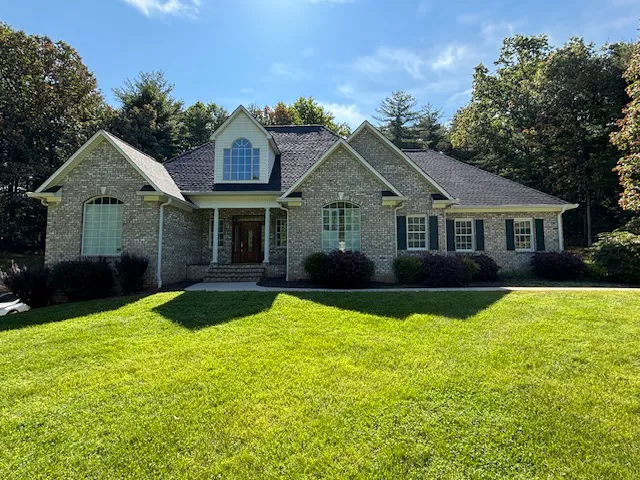 Waynco Roofing Picture 6