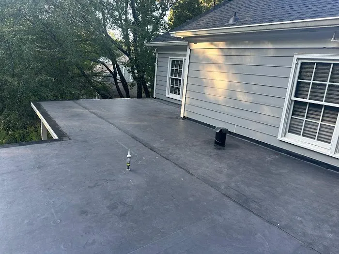 L&M Roofing Construction INC Picture 2