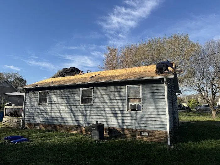 Rumble Bee Roofing and Gutters Picture 7