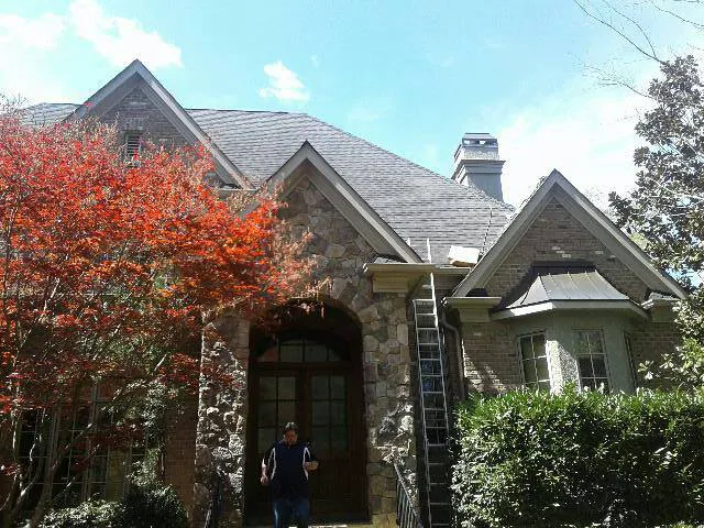 Tuckers Roofing and Construction Picture 1