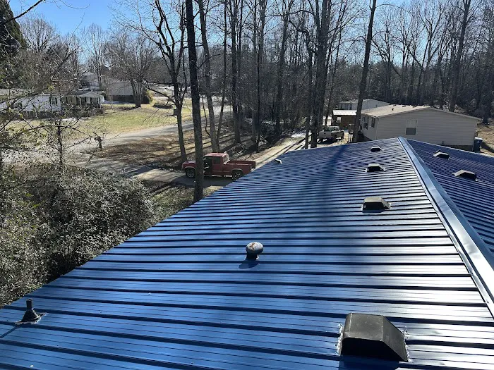 Charlie metal roofing LLC Picture 1