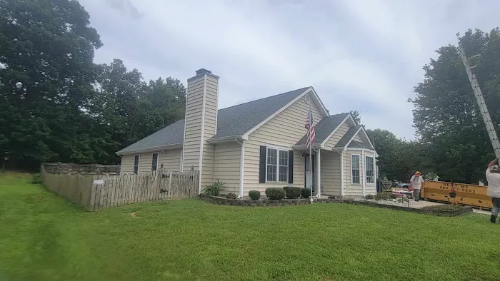 D&d roofing Picture 1