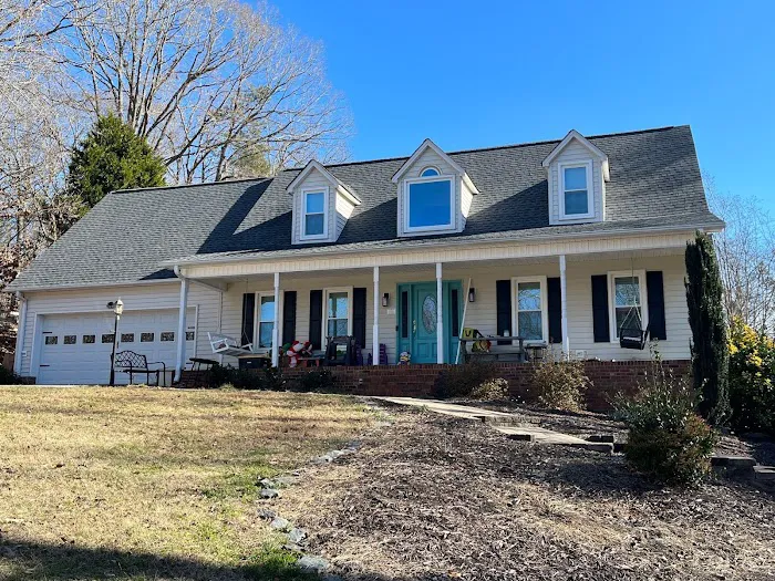 Mabe's Roofing Inc Picture 1