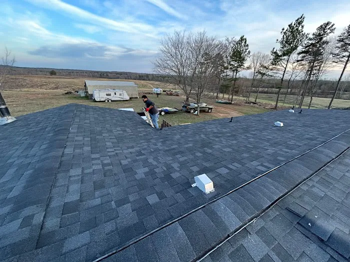 Linares roofing Picture 6