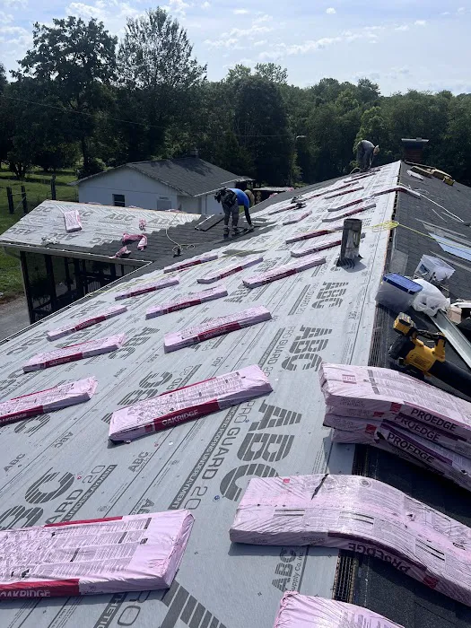 Lee Park Roofing & Remodeling Picture 1