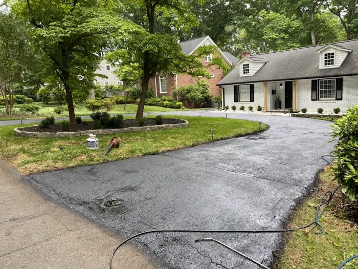 Ideal Roofing & Paving Picture 1