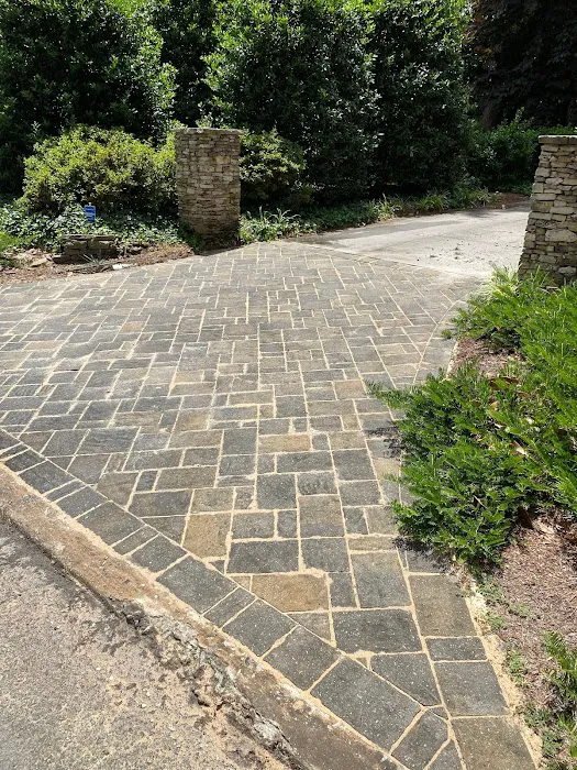 Ideal Roofing & Paving Picture 3