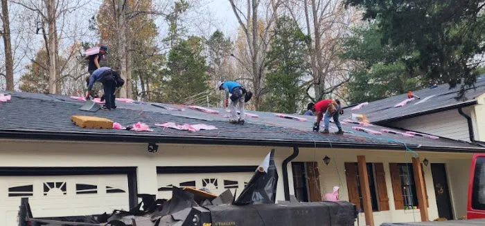 4 Walls Roofing and Repair Picture 6