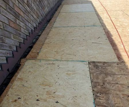 4 Walls Roofing and Repair