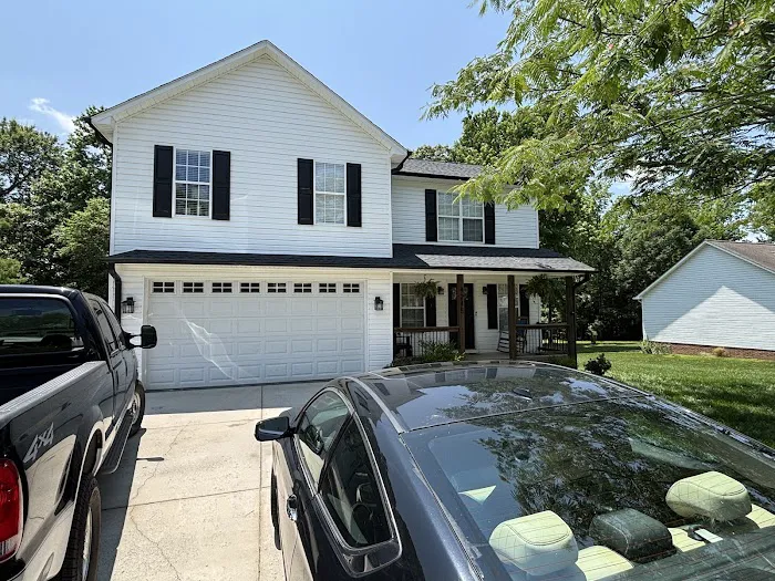 4 Walls Roofing and Repair Picture 2