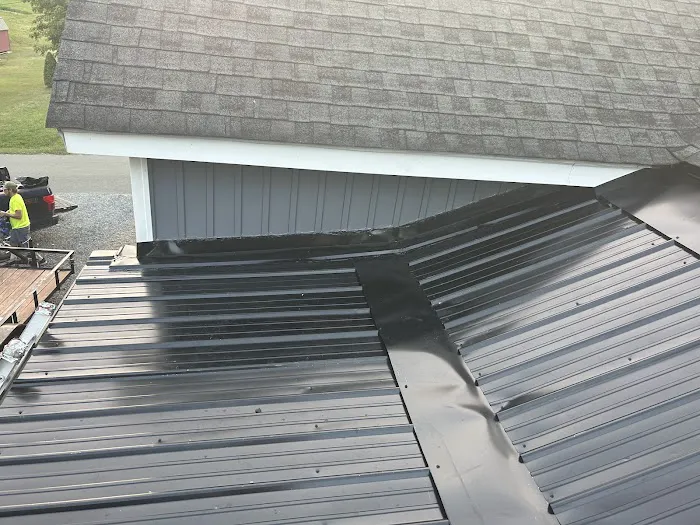 Trinity Roofing-Home Imprvmts Picture 3