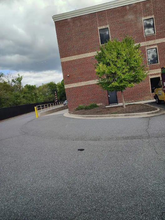 Lonnies roofing co Picture 1