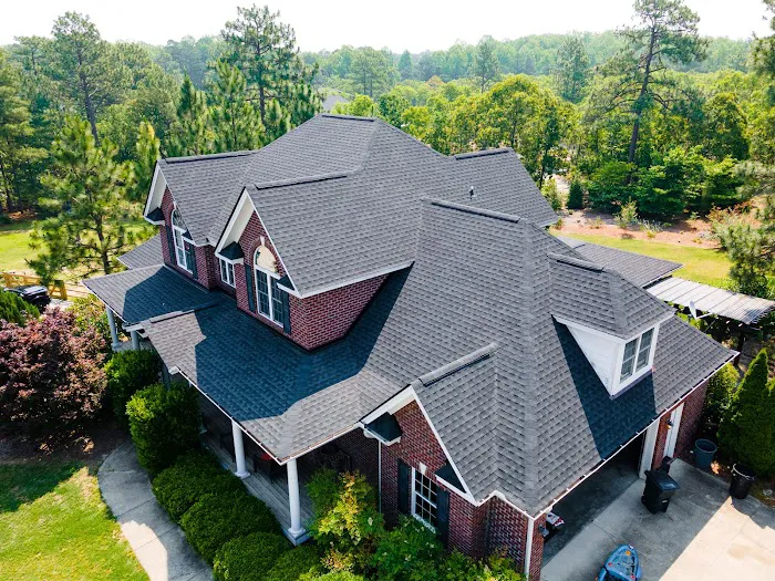 Mendoza Roofing LLC Picture 1