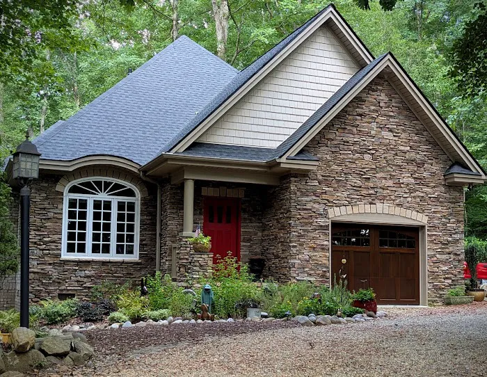 Mendoza Roofing LLC Picture 3