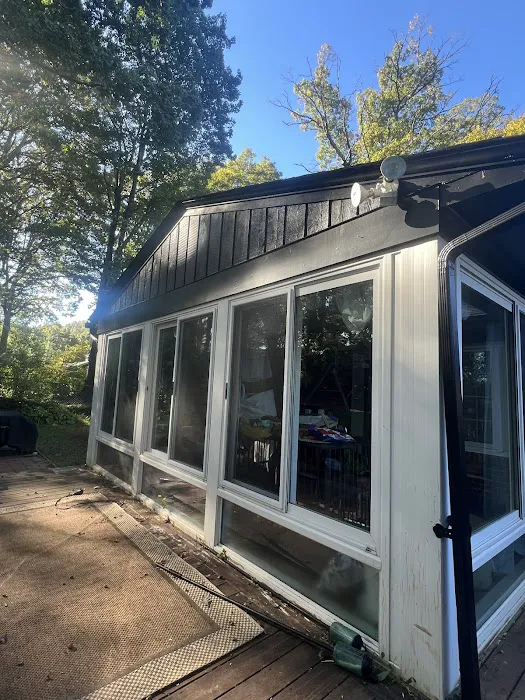 LC Quality Roofing Picture 1