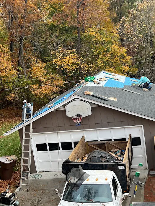 MRT Mendoza's Roofing of The Triad Picture 9