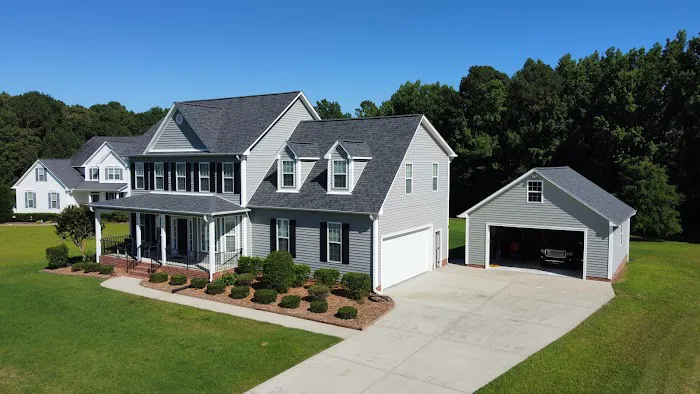 Roof Repair Specialists Picture 1