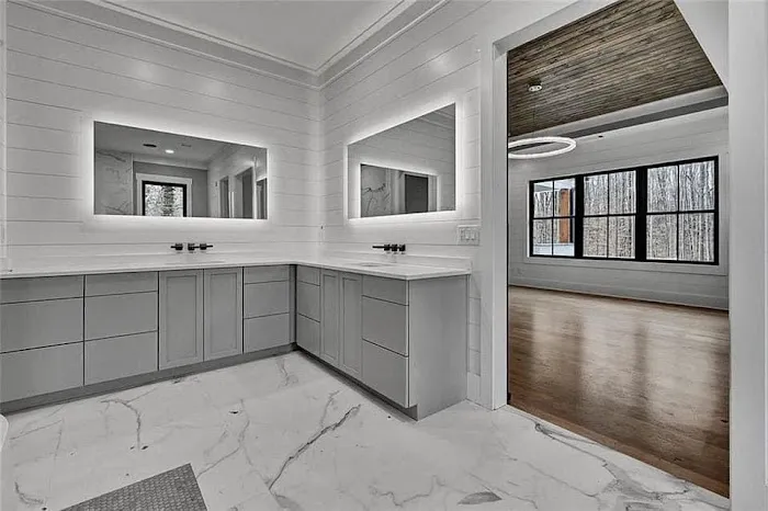 Universal Remodel Picture 5