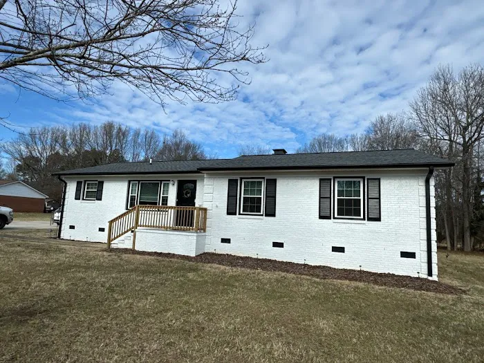 Skywalker Roofing Company Picture 2