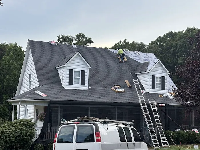 Skywalker Roofing Company Picture 4