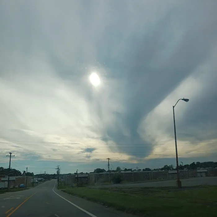 J Flores Roofing Picture 3