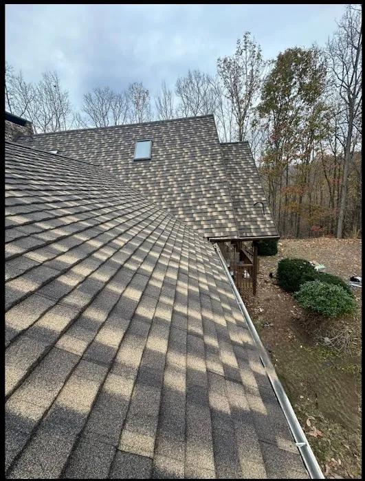 House Top Roofing LLC Picture 1
