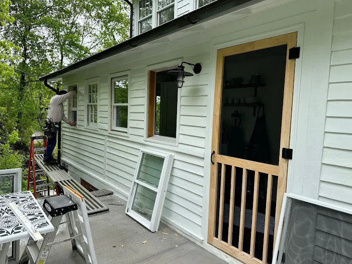 RUSO Installations - Roofing-Gutters-Siding & Windows Picture 1