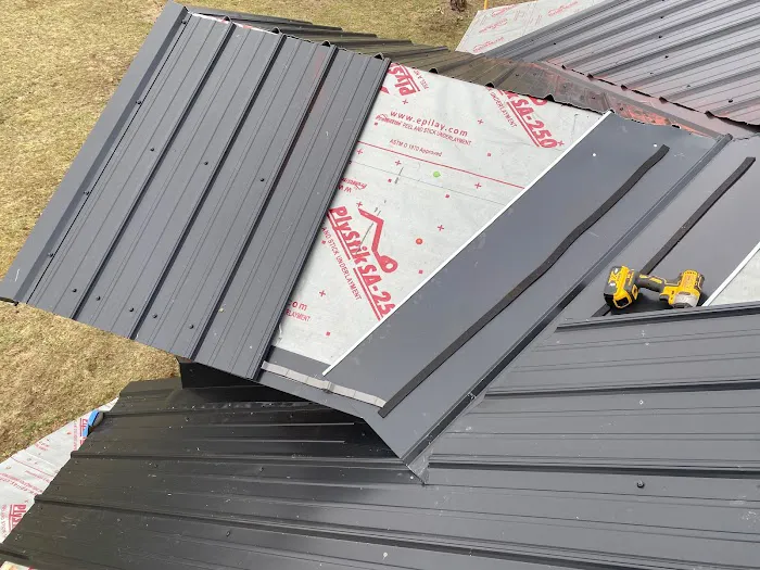 Circle R Roofing of Virginia Picture 10