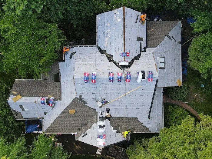 Tar Heel Roofing and Solar LLC Picture 2