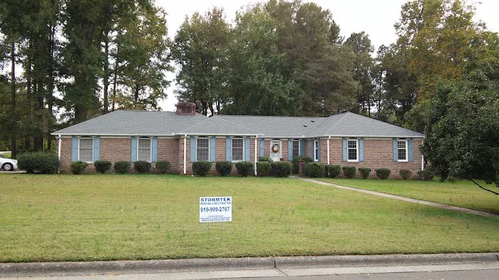 STORMTEK ROOFING & RESTORATION LLC Picture 2