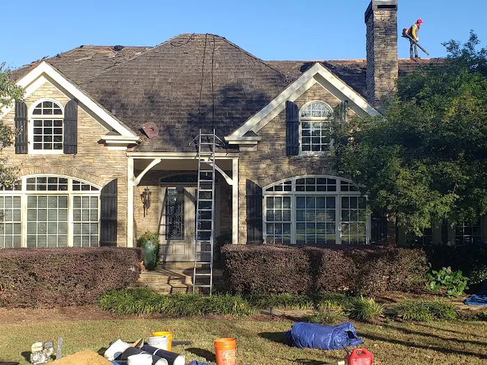 ARAC Roof It Forward Picture 5