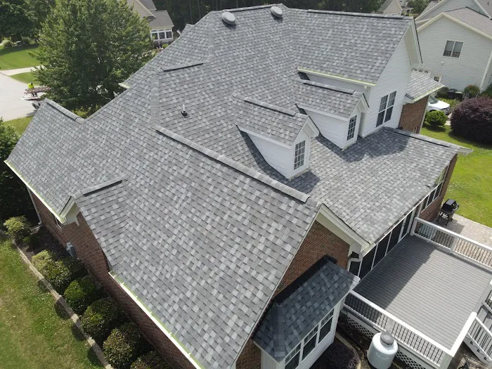 1st Stop Roofing and Restoration Picture 2