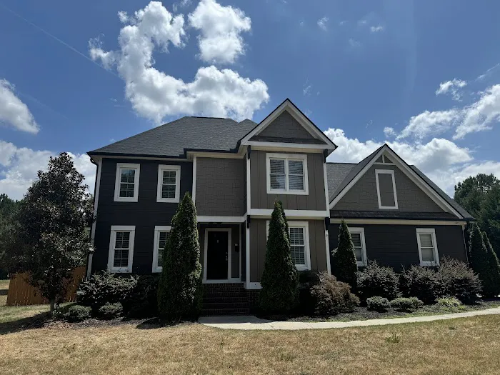 JC13 Contracting LLC Picture 1