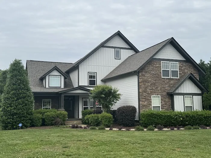 JC13 Contracting LLC Picture 3