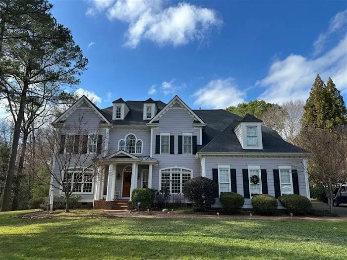 Artisan Quality Roofing Picture 3